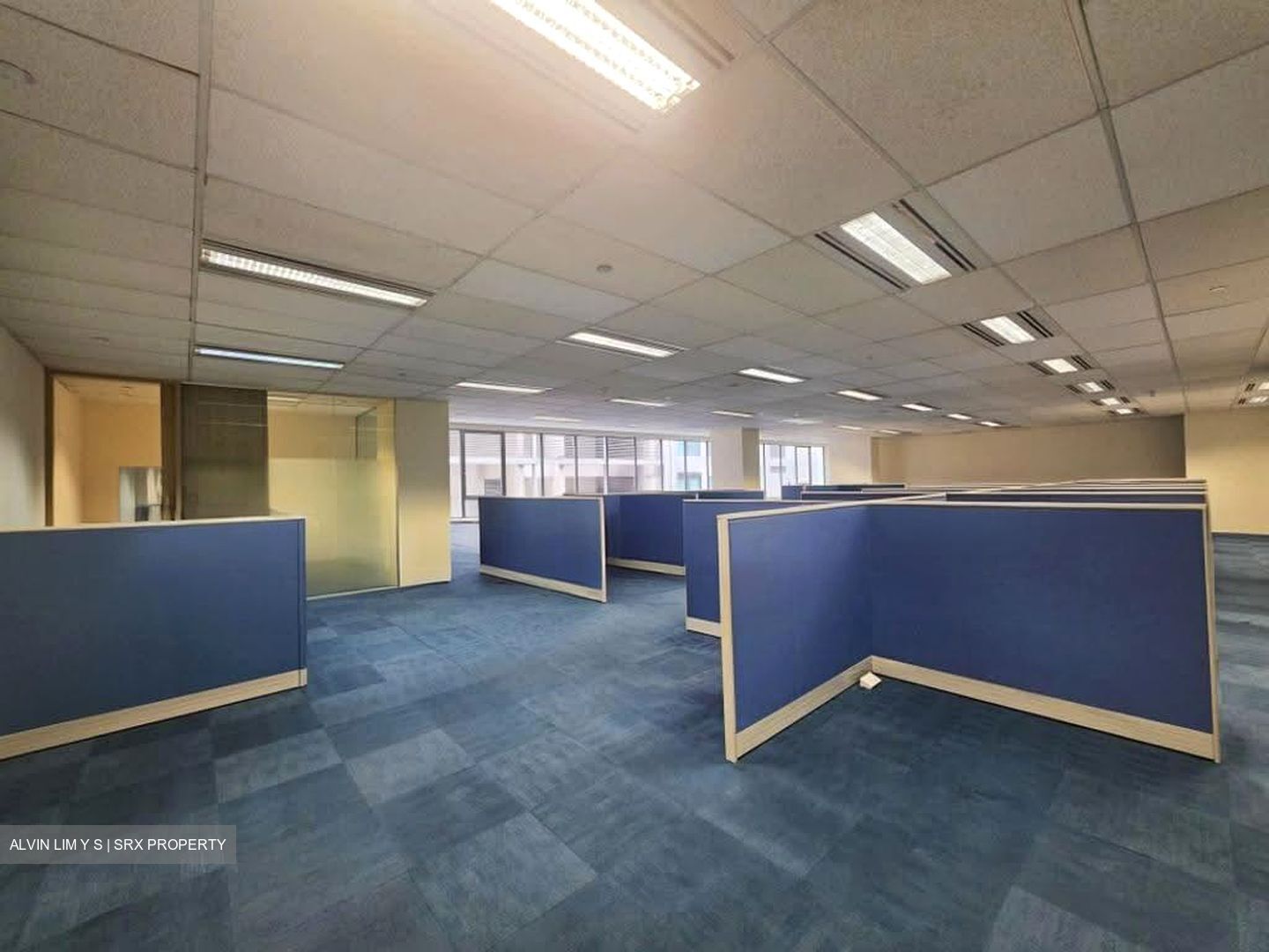 MYP Plaza (D1), Office #638104811